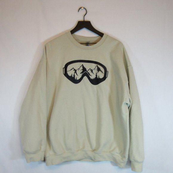Gildan Tops - Gildan Beige Tan Crew Neck Winter Skiing Snowboard Goggles Sweatshirt